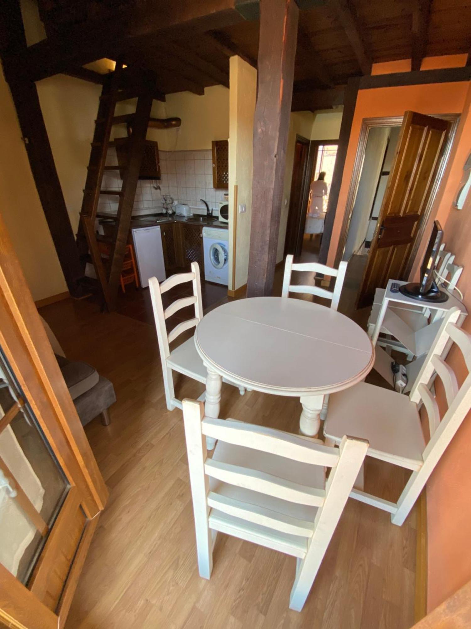 Apartamentos Rurales La Antigua Fonda Candelario Esterno foto